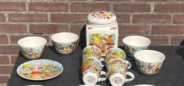 Blond Amsterdam Efteling servies, Ophalen, Zo goed als nieuw, Aardewerk, Compleet servies