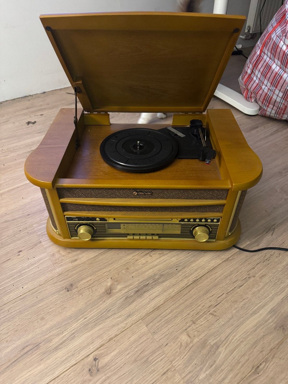 Denver Platenspeler met Radio en Afstandsbediening, Ophalen of Verzenden, Zo goed als nieuw, Platenspeler, Overige merken