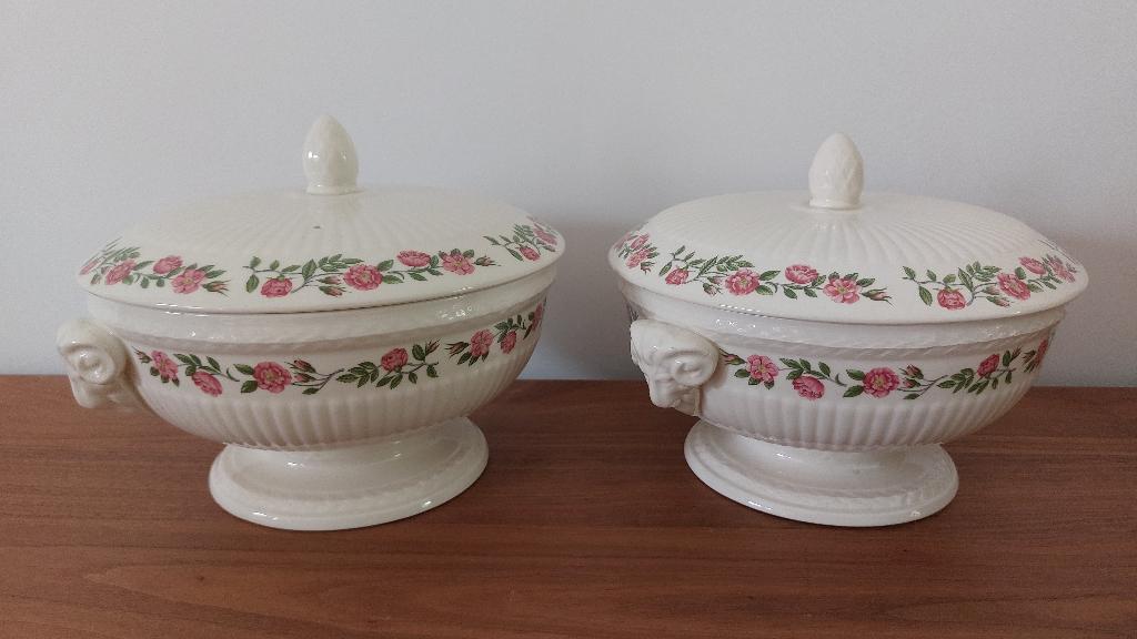 Wedgwood Rosalind groenteschaal, Huis en Inrichting, Keuken | Servies, Ophalen, Overige typen, Zo goed als nieuw, Wedgwood