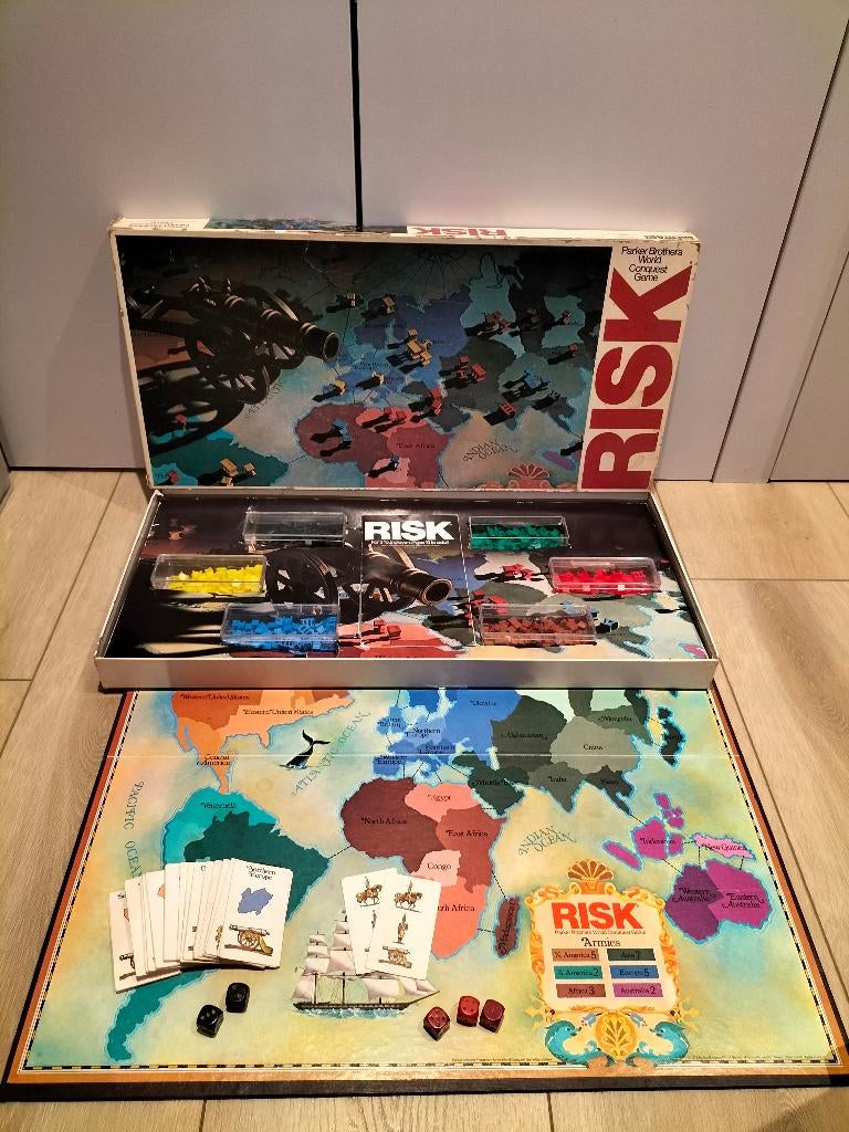 Risk - spel van Parker Brothers - oudste (?) versie, Vijf spelers of meer, Ophalen of Verzenden, Gebruikt, Parker Brothers