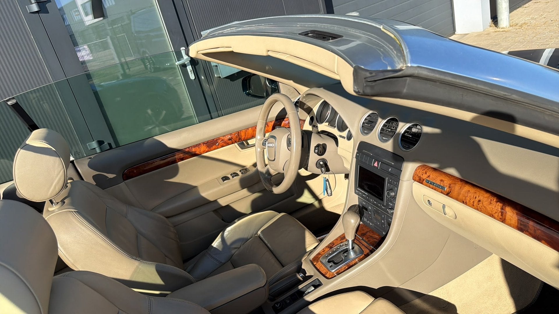 Foto 20 van Audi A4 Cabriolet 3.2 FSI quattro Pro Line |LEDER|Automaat|T