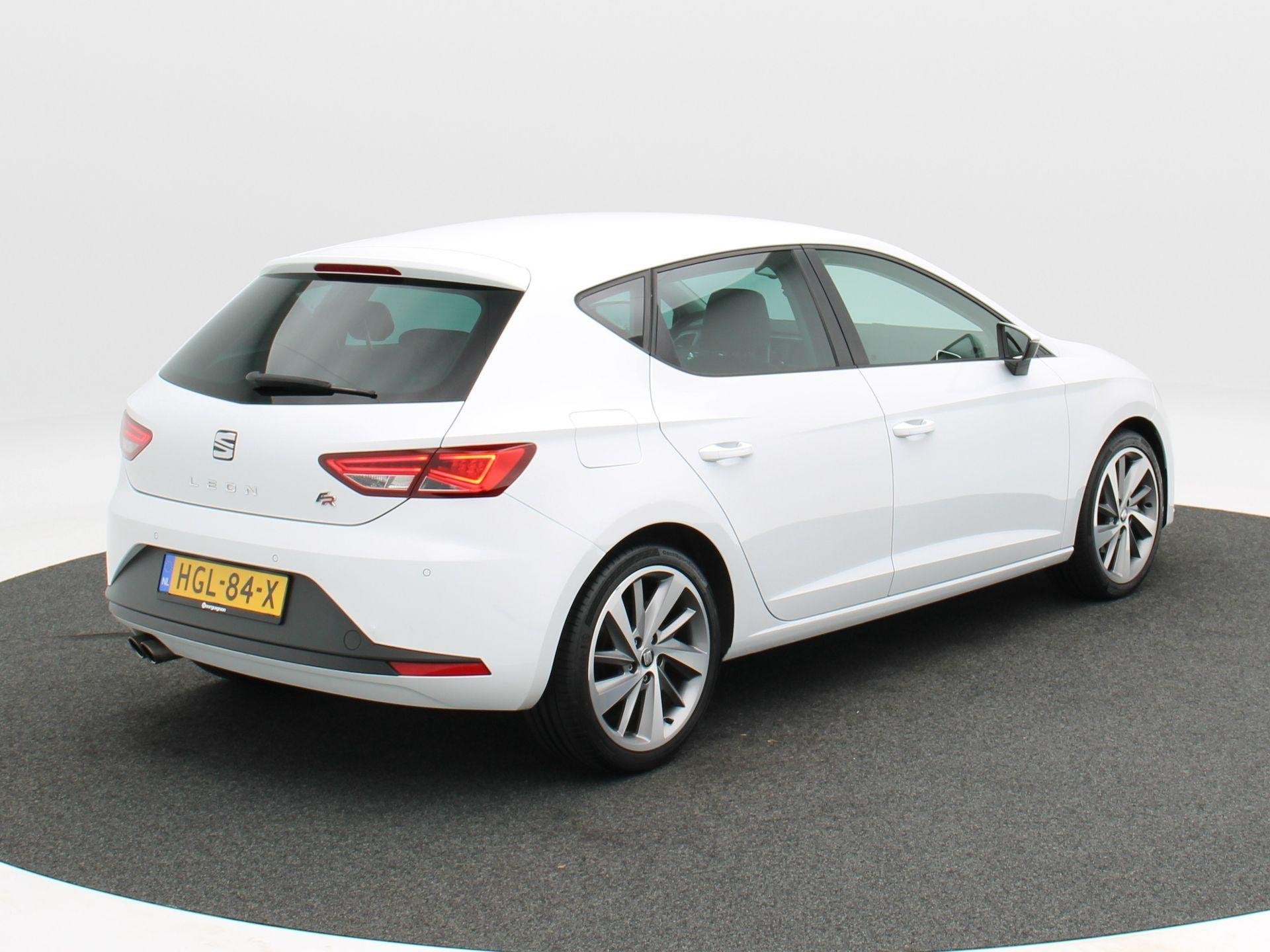 SEAT Leon 1.4 TSi 150 Pk ACT FR Dynamic | Stoelverwarming |, 1141 kg, Gebruikt, 4 cilinders, 150 pk