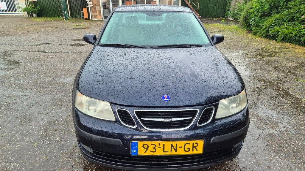 Saab 9-3 Sport Sedan 1.8t Vector turbo NIEUWE APK AIRCO LEDE, Auto's, Saab, Voorwielaandrijving, 1998 cc, Gebruikt, 4 cilinders