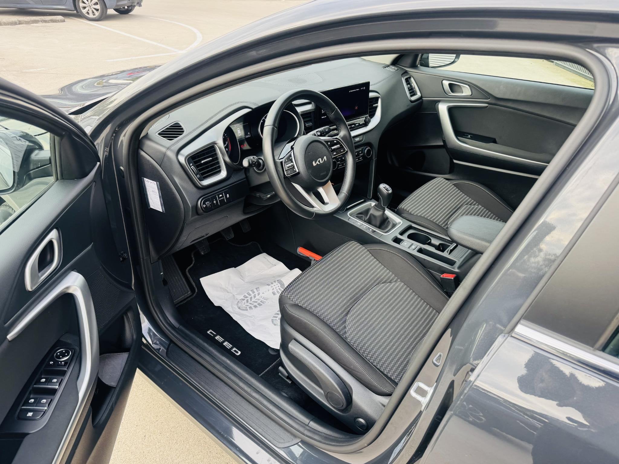 Kia Ceed Sportswagon 1.5 T-GDi DynamicLine Eerste Eigenaar |, Auto's, Voorwielaandrijving, Stof, Gebruikt, 610 kg