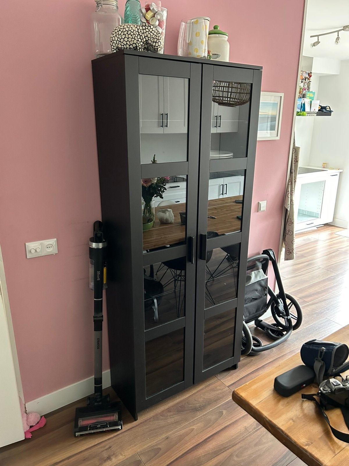 Ikea Brimnes vitrinekast 80x190cm, Huis en Inrichting, Kasten | Vitrinekasten, Ophalen, 25 tot 50 cm, 50 tot 100 cm, 150 tot 200 cm