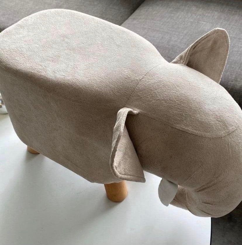 Leuke olifant poef/voetenbankje voor kinderkamer, Huis en Inrichting, Ophalen of Verzenden, Zo goed als nieuw, Overige materialen