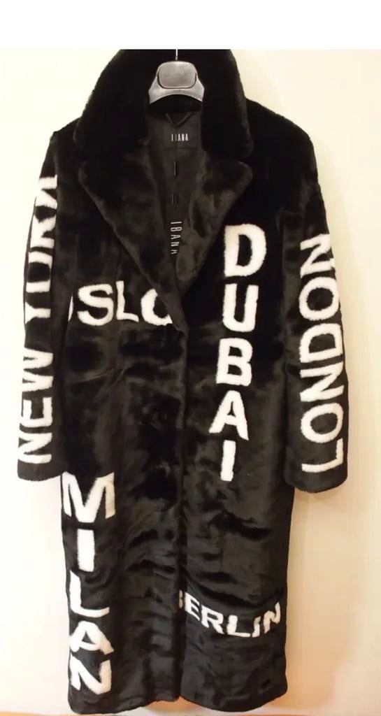 Ibana Zwarte Faux Fur Jas met Stedenprint - Maat S/M, Zwart, Ophalen of Verzenden, Zo goed als nieuw, Maat 36 (S)