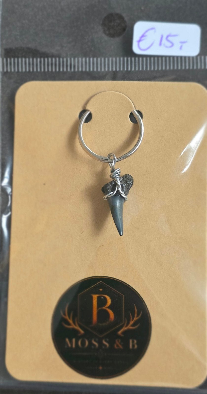 unieke sleutelhanger met fossiele haaientand, Ophalen of Verzenden, Nieuw, Dier of Natuur