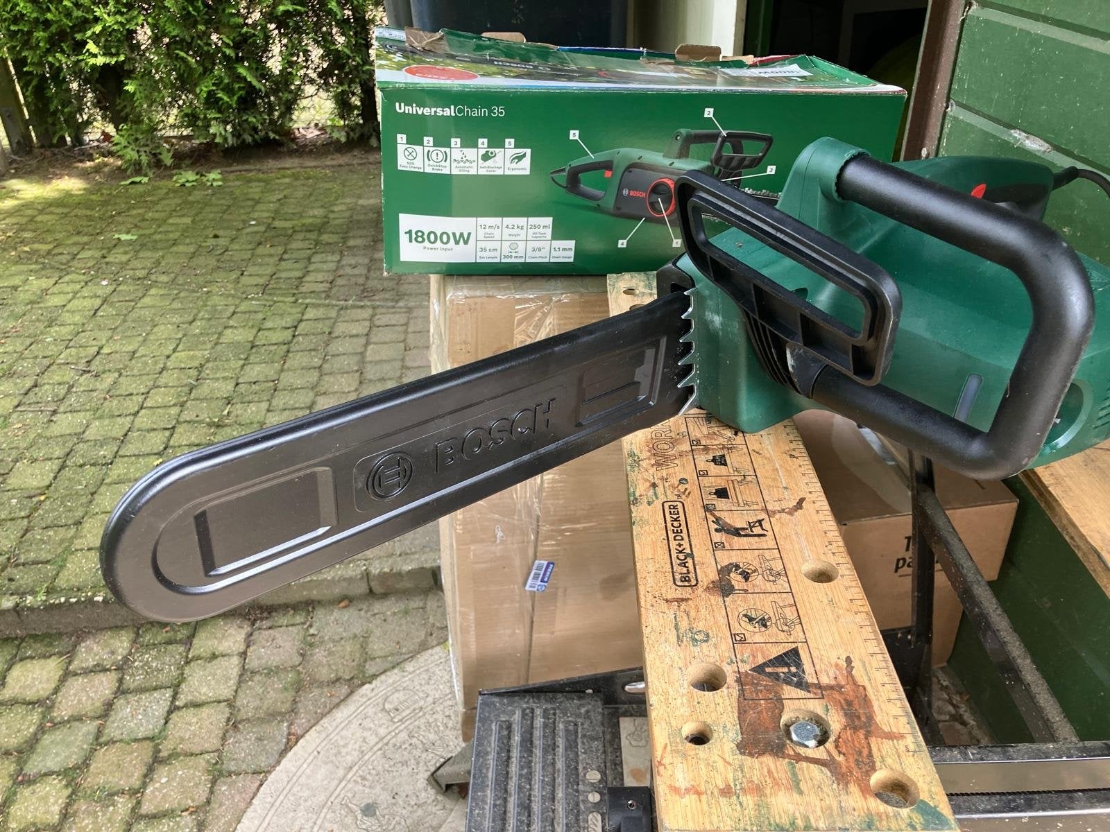 Bosch UniversalChain 35 elektrische kettingzaag 1800W, Tuin en Terras, Takkenscharen, Ophalen of Verzenden, Zo goed als nieuw