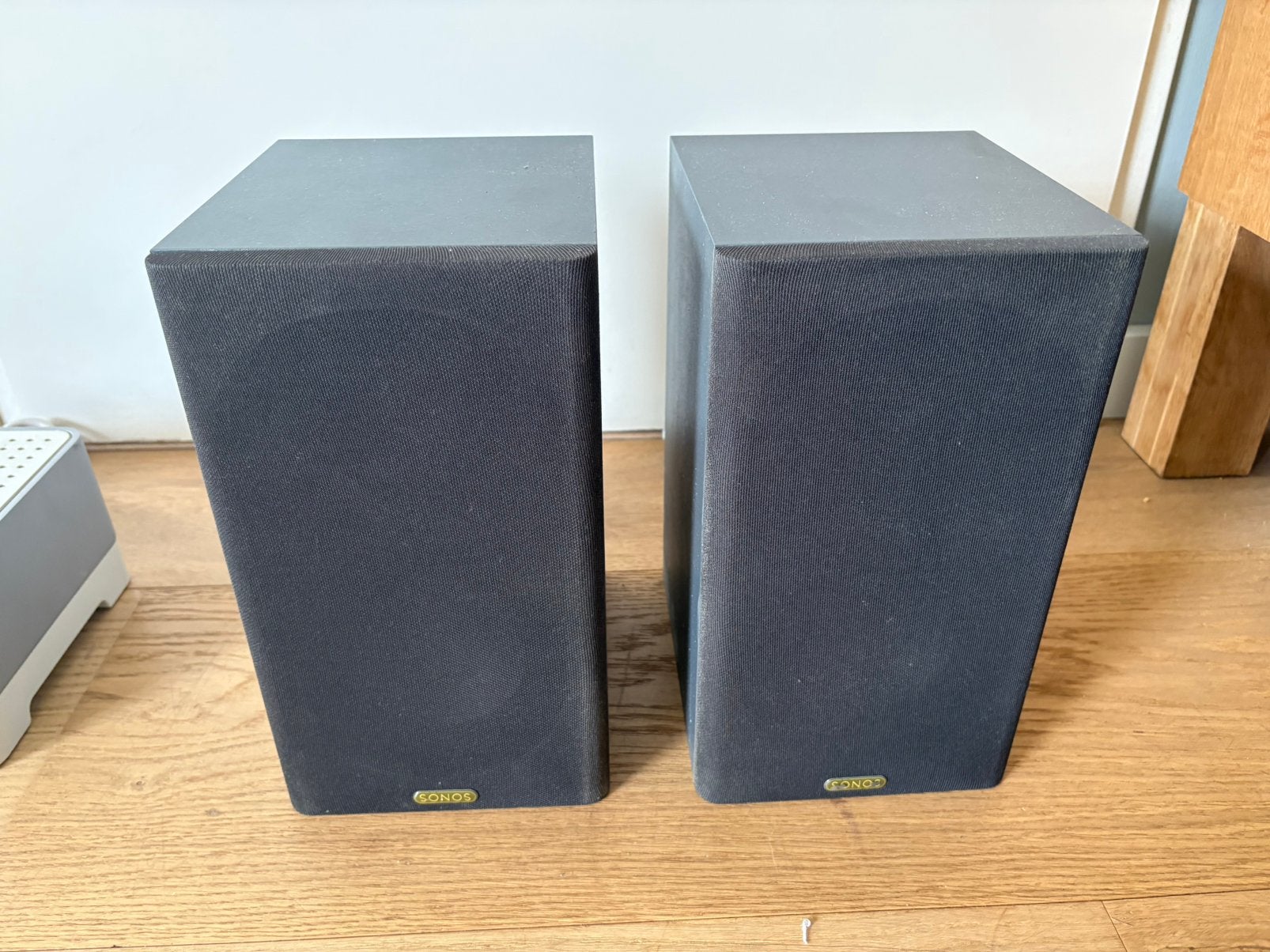 Mooie set luidsprekers Sonos SP100 zwart, Inclusief kabels, Ophalen of Verzenden, Zo goed als nieuw, 60 tot 120 watt