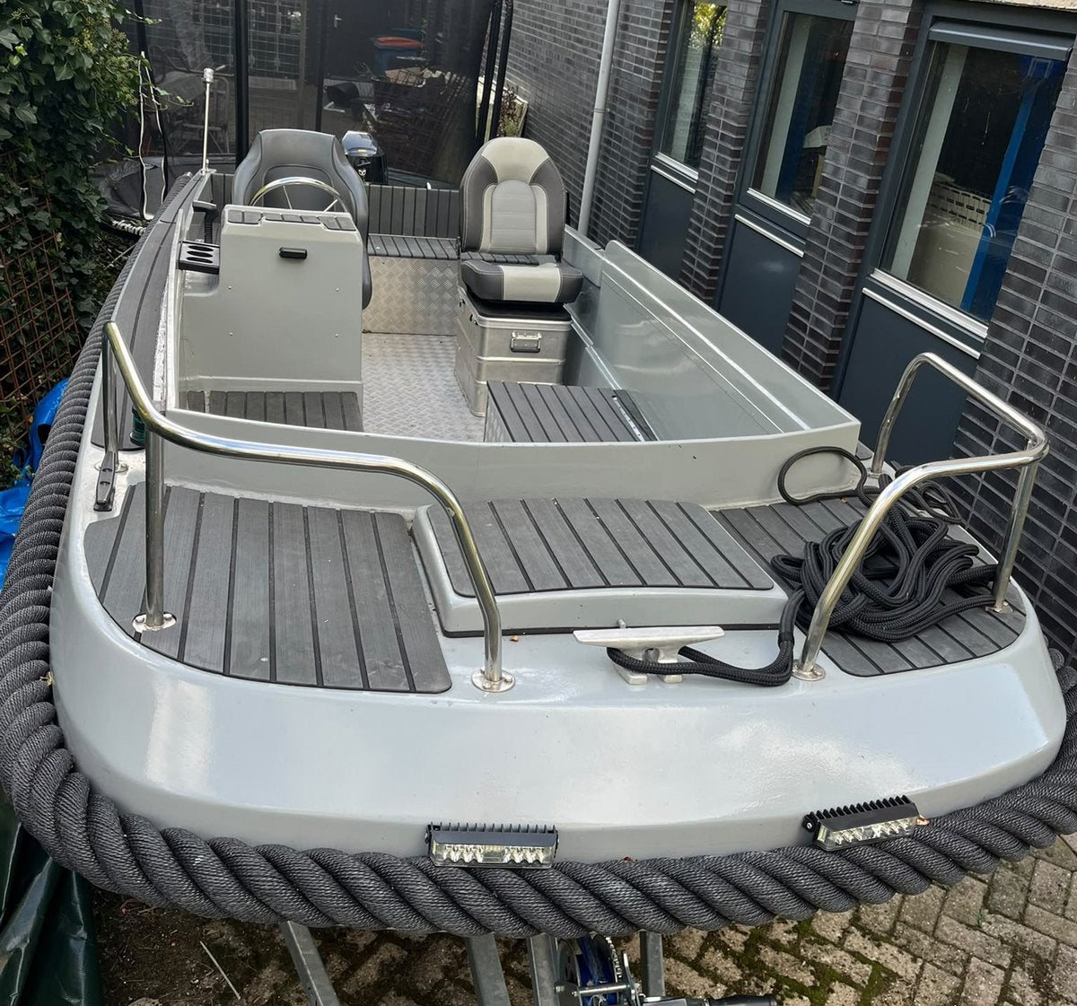 Luxe consoleboot met trailer, vaarklaar, zonder vaarbewijs, Overige merken, Buitenboordmotor, 5 m, Trailer