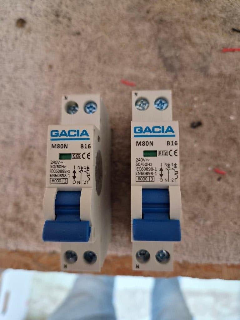 2x GACIA installatieautomaat B16 16A groepenkast, Ophalen, Gebruikt, Overige merken, Installatieautomaat