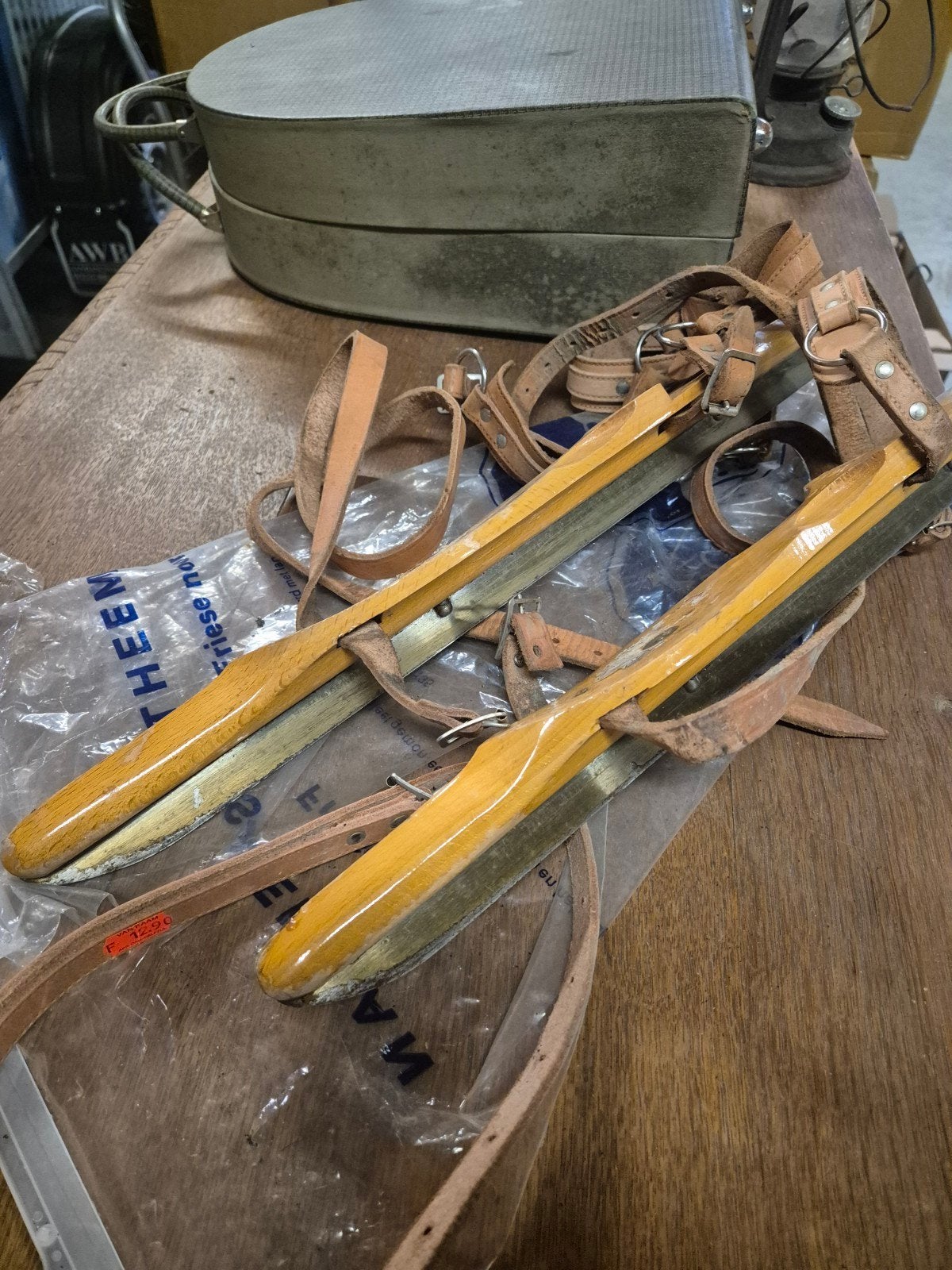 Vintage houten Friese noren maat 30 – compleet met leren rie, Ophalen, Gebruikt, Noren, Overige merken