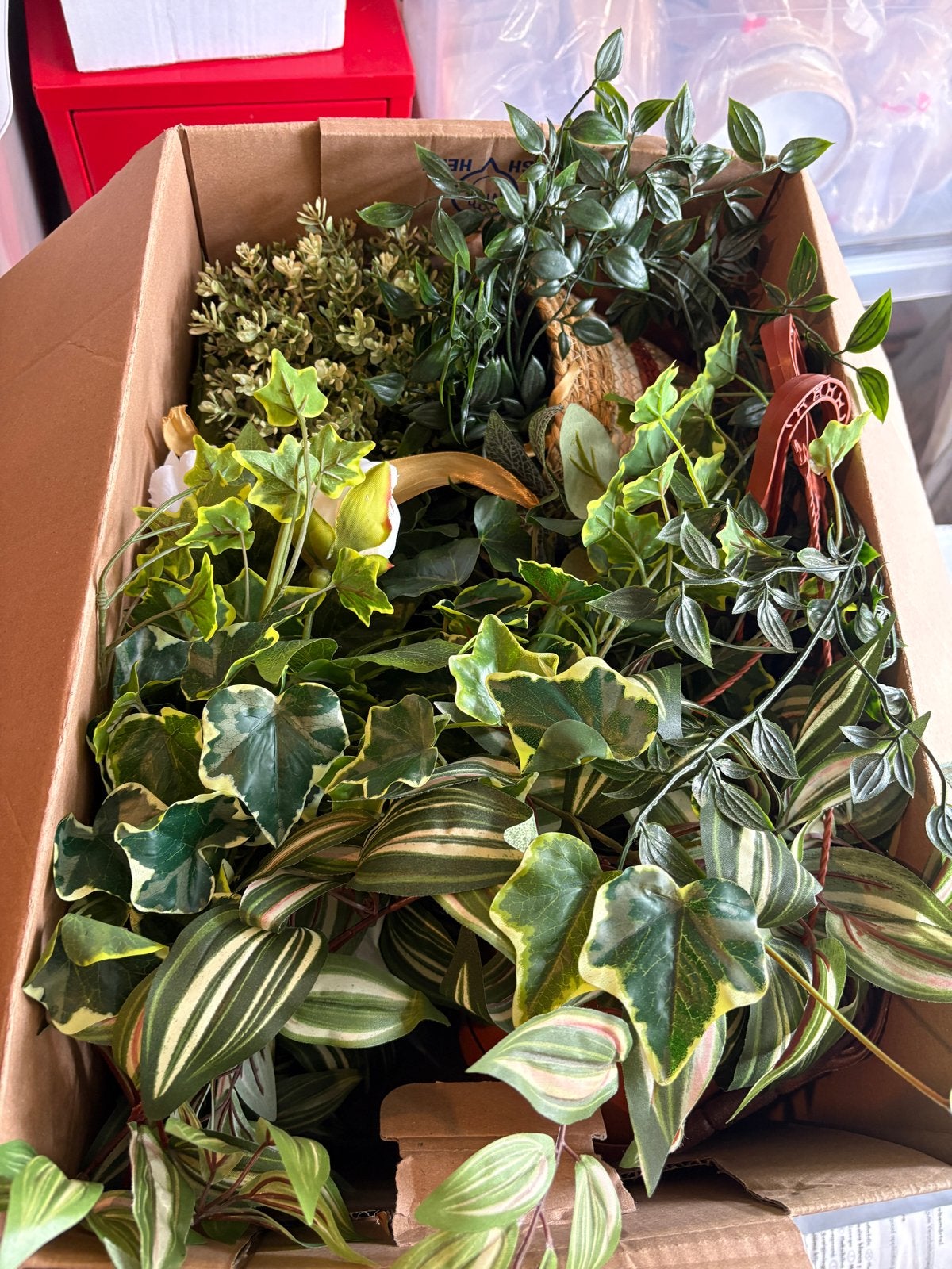 3 verhuisdozen vol kunstplanten en rieten mandjes, Ophalen, Binnen, Kunstplant, Kunststof