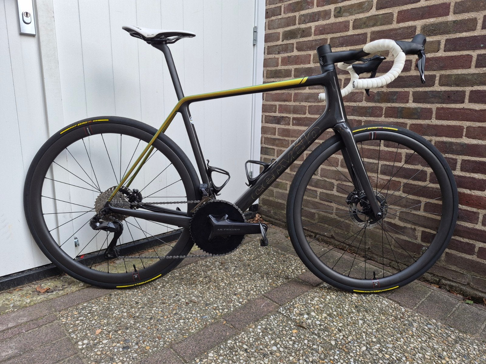 Foto 3 van Cervélo R5 Maat 58 Ultegra Di2 Racefiets