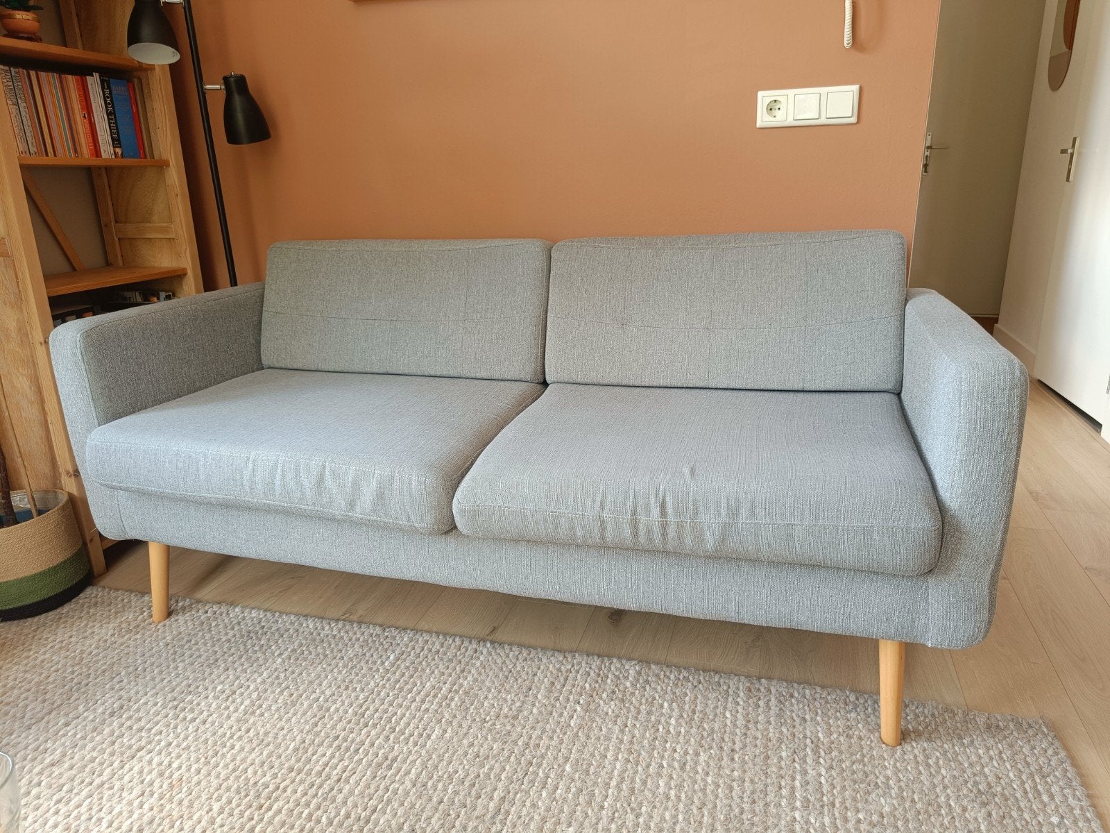 Tweezitter bank | grijs | houten poten | 180cm, Ophalen, 75 tot 100 cm, Tweepersoons, 150 tot 200 cm