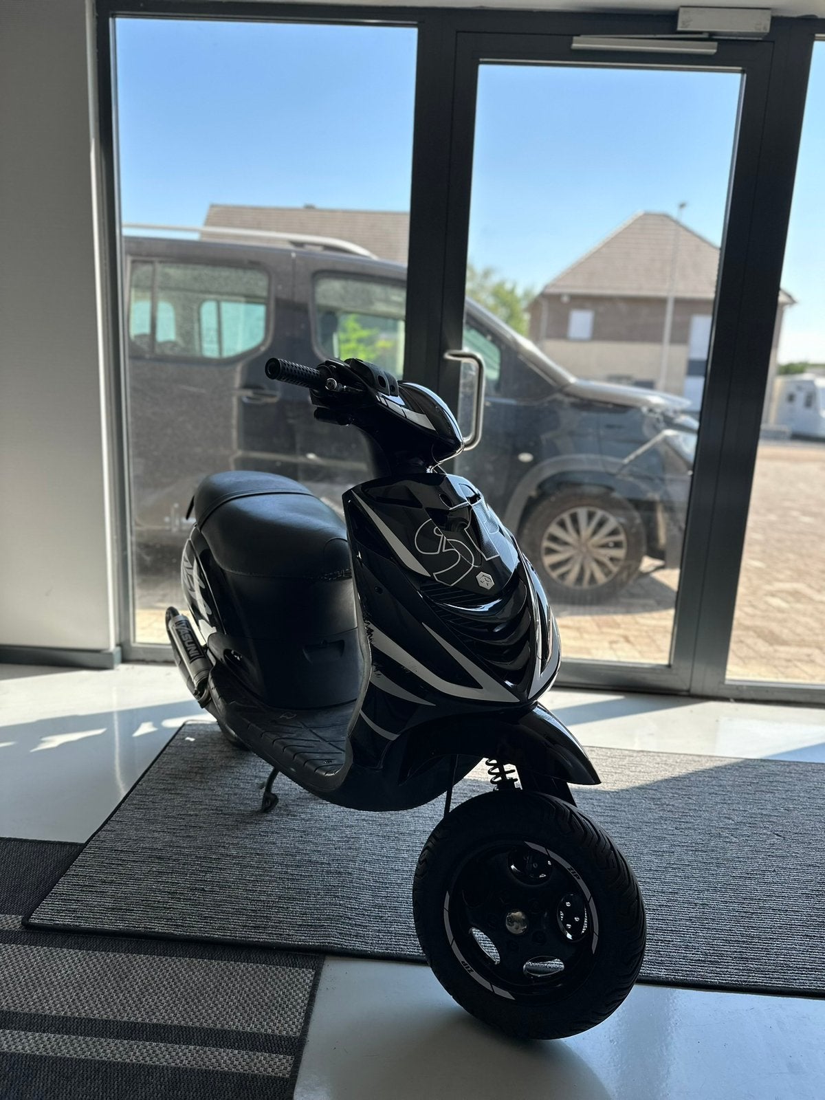 Piaggio zip h2o 70cc, Fietsen en Brommers, Scooters | Piaggio, Ophalen, Zo goed als nieuw, Tweetakt, Zip