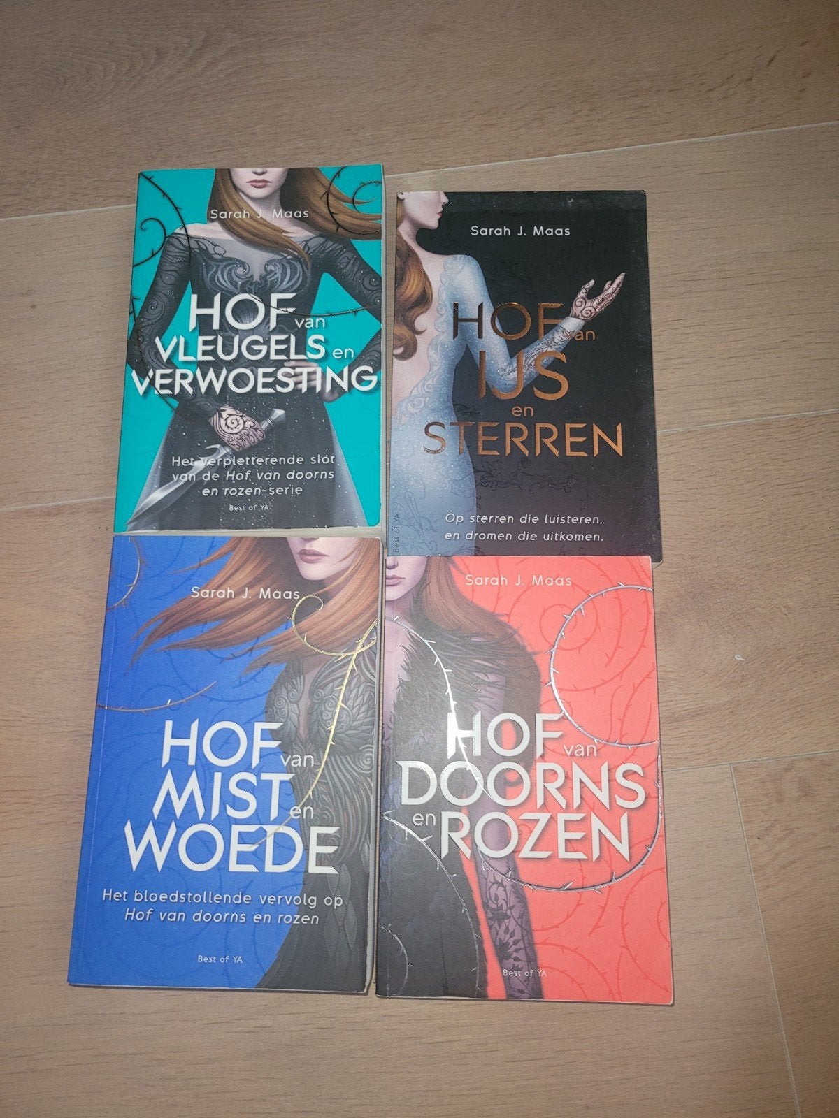 Hof van Doorns en Rozen serie - Sarah J. Maas (4 boeken), Boeken, Ophalen of Verzenden, Gelezen, Sarah J. Maas