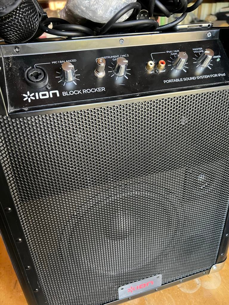 ION Block Rocker draagbare speaker met microfoon, Audio, Tv en Foto, Luidsprekers, Gebruikt, Overige typen, Minder dan 60 watt