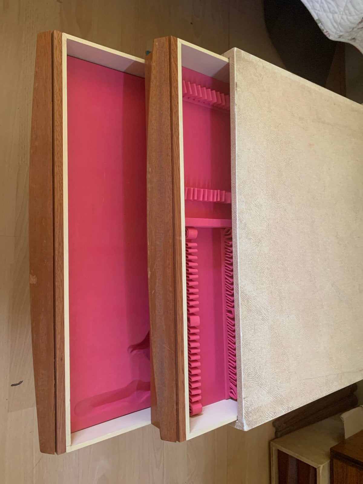 Vintage Bestekcassette met Roze Interieur, Antiek en Kunst, Ophalen of Verzenden