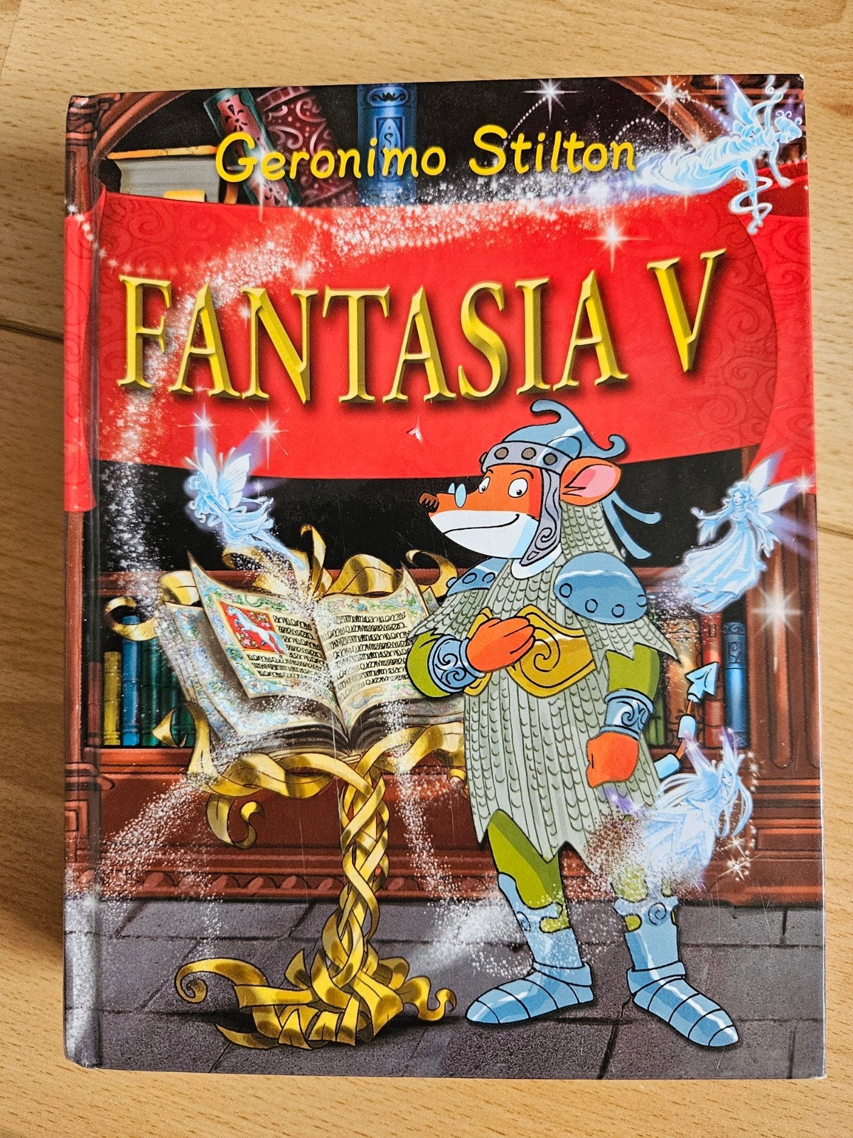 Geronimo Stilton Fantasia V - Avontuurlijk Kinderboek, Ophalen of Verzenden, Gelezen, Geronimo Stilton