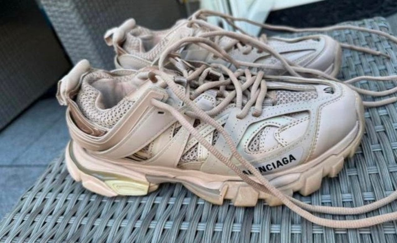 Exclusieve Balenciaga Sneakers – Luxe & Statement, Ophalen of Verzenden, Zo goed als nieuw, Beige, Sneakers of Gympen