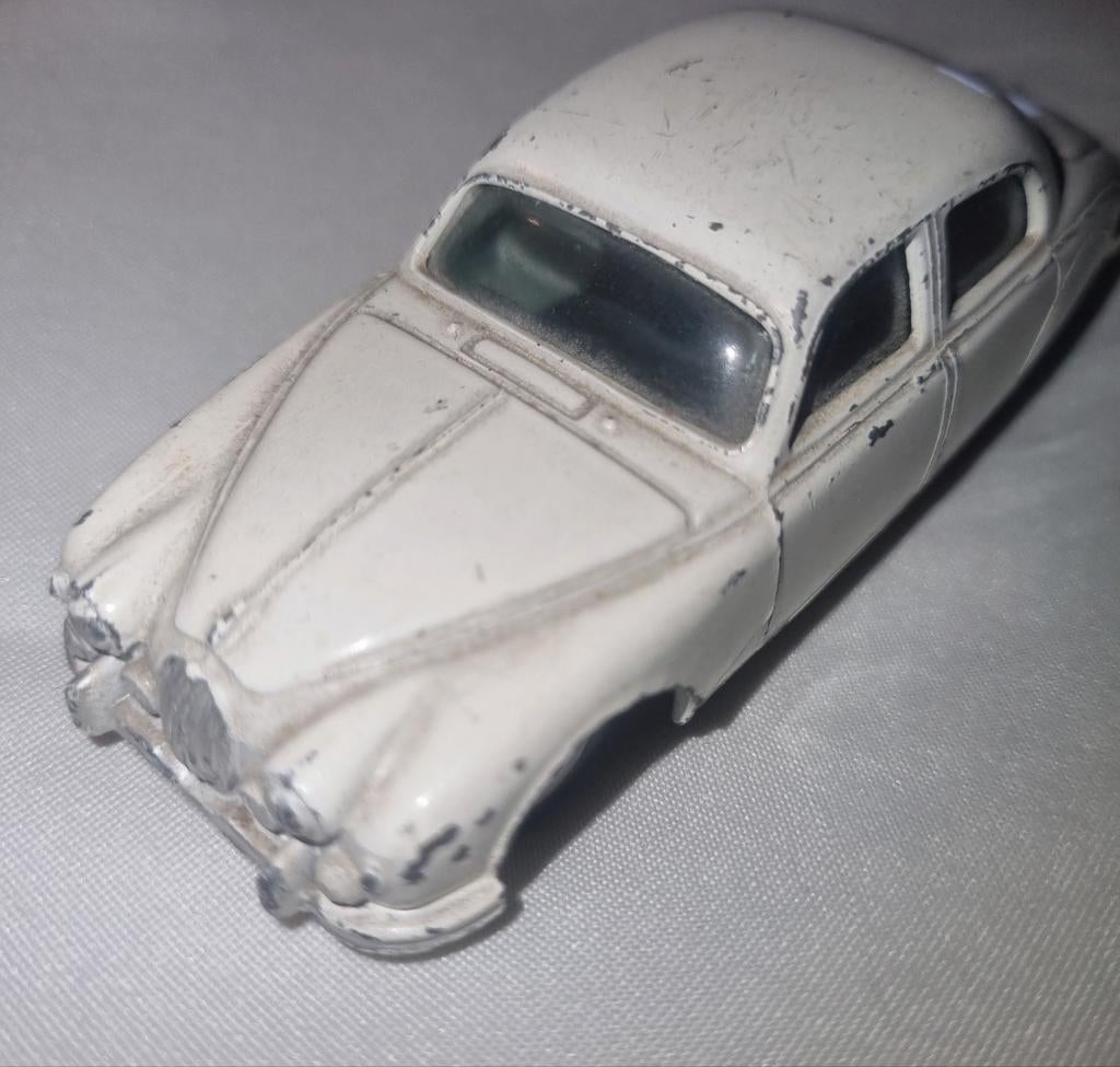CORGY TOYS JACUAR 2.4 JAREN 60, Ophalen of Verzenden, Gebruikt, Auto, Dinky Toys