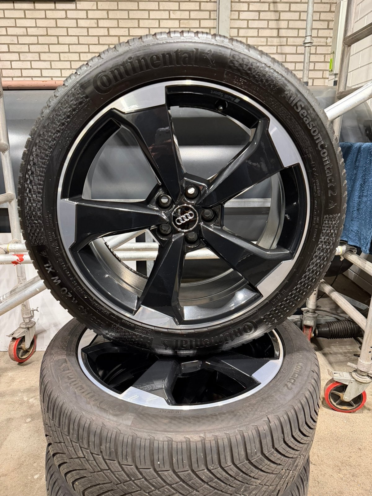 Origineel set 20 inch Audi rotor velgen met banden., Auto-onderdelen, 255 mm, Banden en Velgen, Nieuw, Ophalen of Verzenden