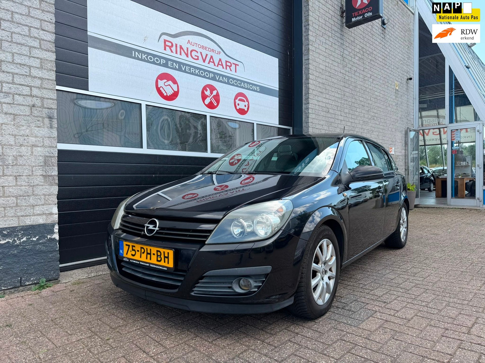 Opel Astra 1.6 Sport 1 JAAR APK, Auto's, Opel, Voorwielaandrijving, 15 km/l, Gebruikt, 4 cilinders
