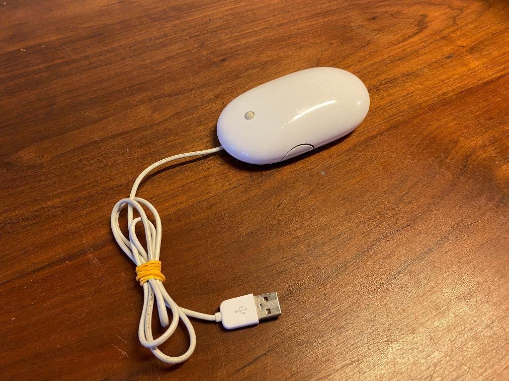 Apple muis A1152 bedraad, Ophalen of Verzenden, Gebruikt, Bedraad