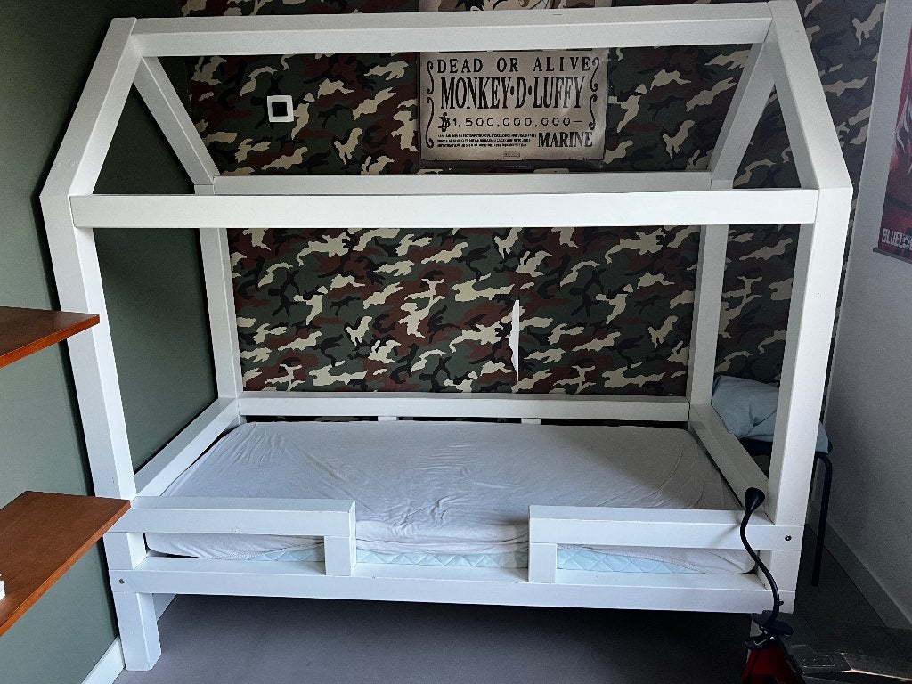 Kinderbed Rockwood - superstevig huis van massieve balken, Gebruikt, 70 tot 85 cm, 160 tot 180 cm, Ophalen