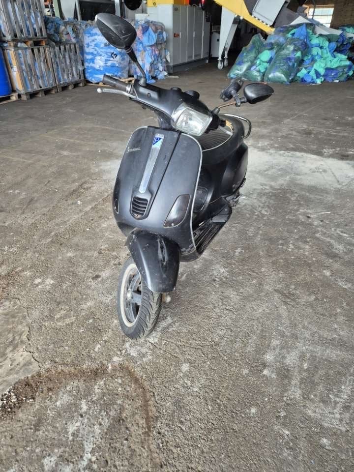 Vespa S geel kenteken, Fietsen en Brommers, Scooters | Vespa, Ophalen, Gebruikt, Vespa S