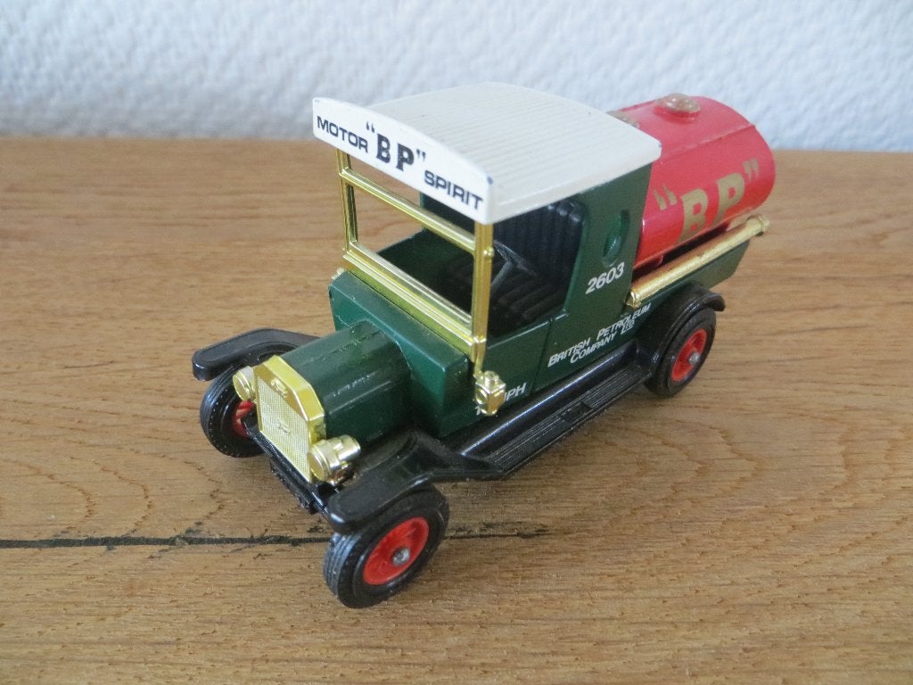 Ford Model T Tankwagen BP (1912) (Models of Yesteryear Y-12), Ophalen of Verzenden, Zo goed als nieuw, Auto