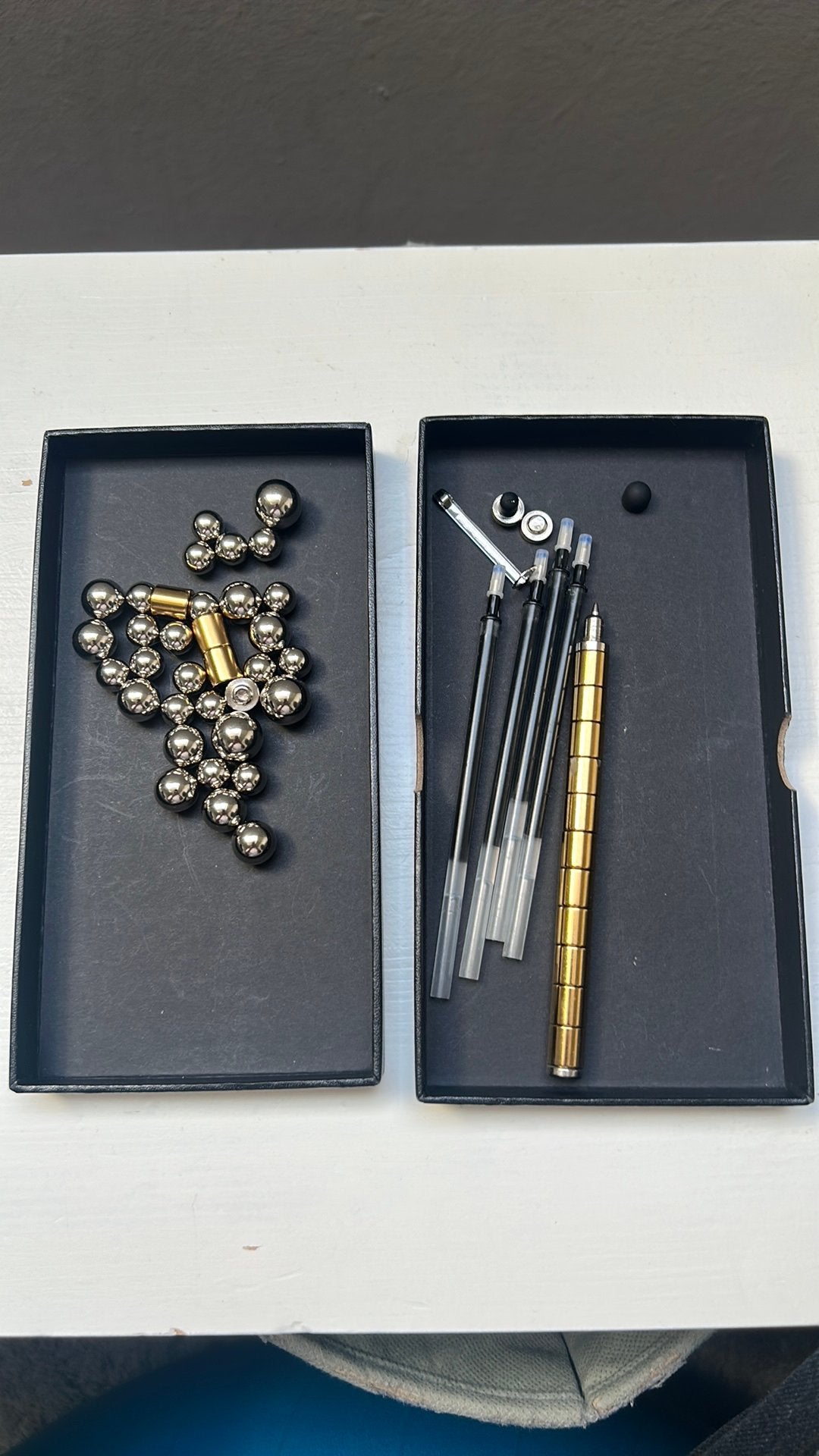 Magnetische fidget pen 1 keer gebruikt, Ophalen, Zo goed als nieuw