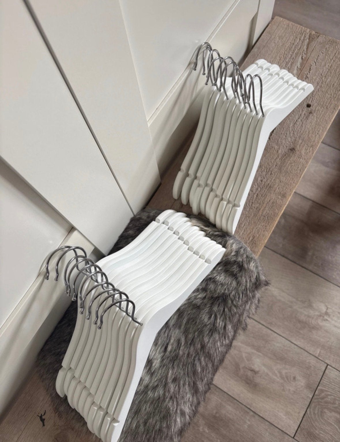 20 kinder kledinghangers ikea hanga wit, Ophalen of Verzenden, Gebruikt, Hout, Kinderen