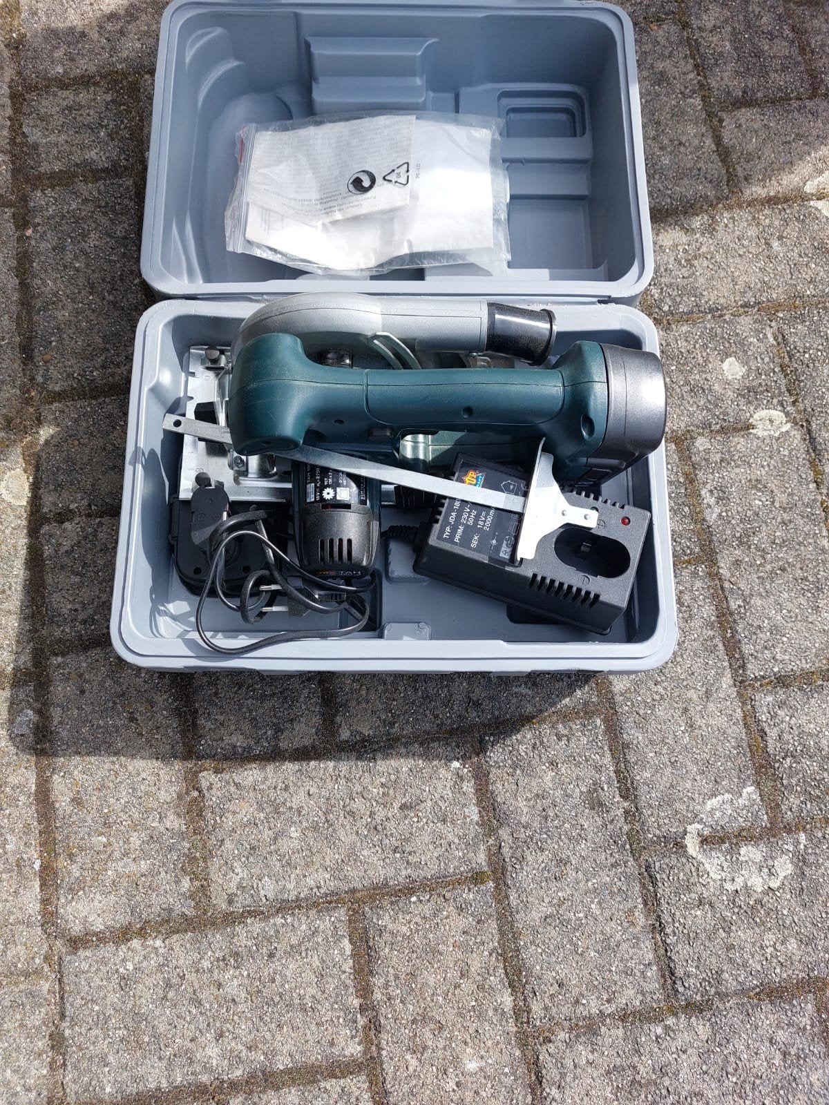 handcirkelzaag op battery, Ophalen