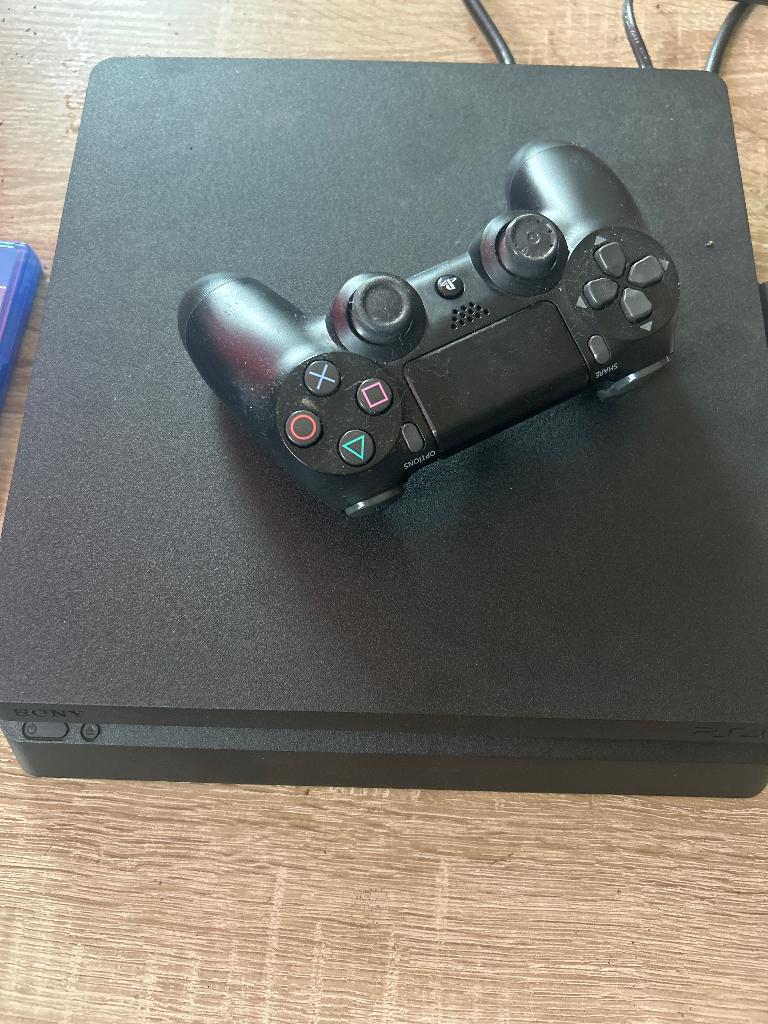 PlayStation 4 slim 500gb, Ophalen, Zo goed als nieuw, Met 1 controller, Slim