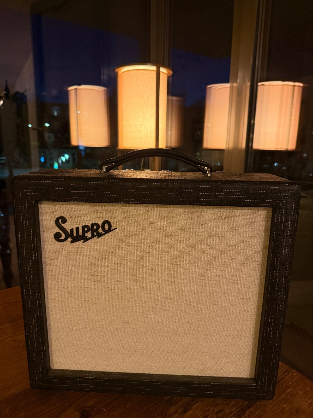 Supro Amulet 1612RT - 15W/5W/1W buizencombo, Muziek en Instrumenten, Versterkers | Bas en Gitaar, Ophalen, Zo goed als nieuw, Gitaar