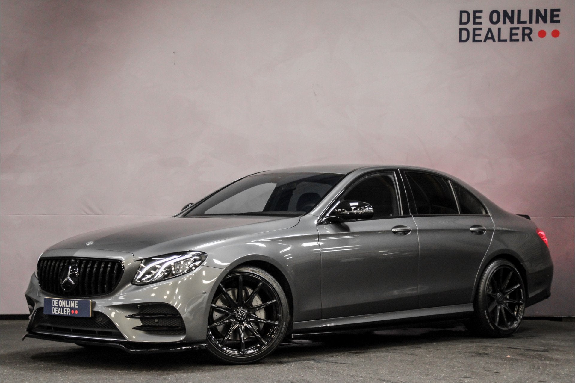 Mercedes-Benz E-Klasse 200 AMG Night Edition |20inch|Carplay, Auto's, Automaat, Achterwielaandrijving, Gebruikt, Euro 6