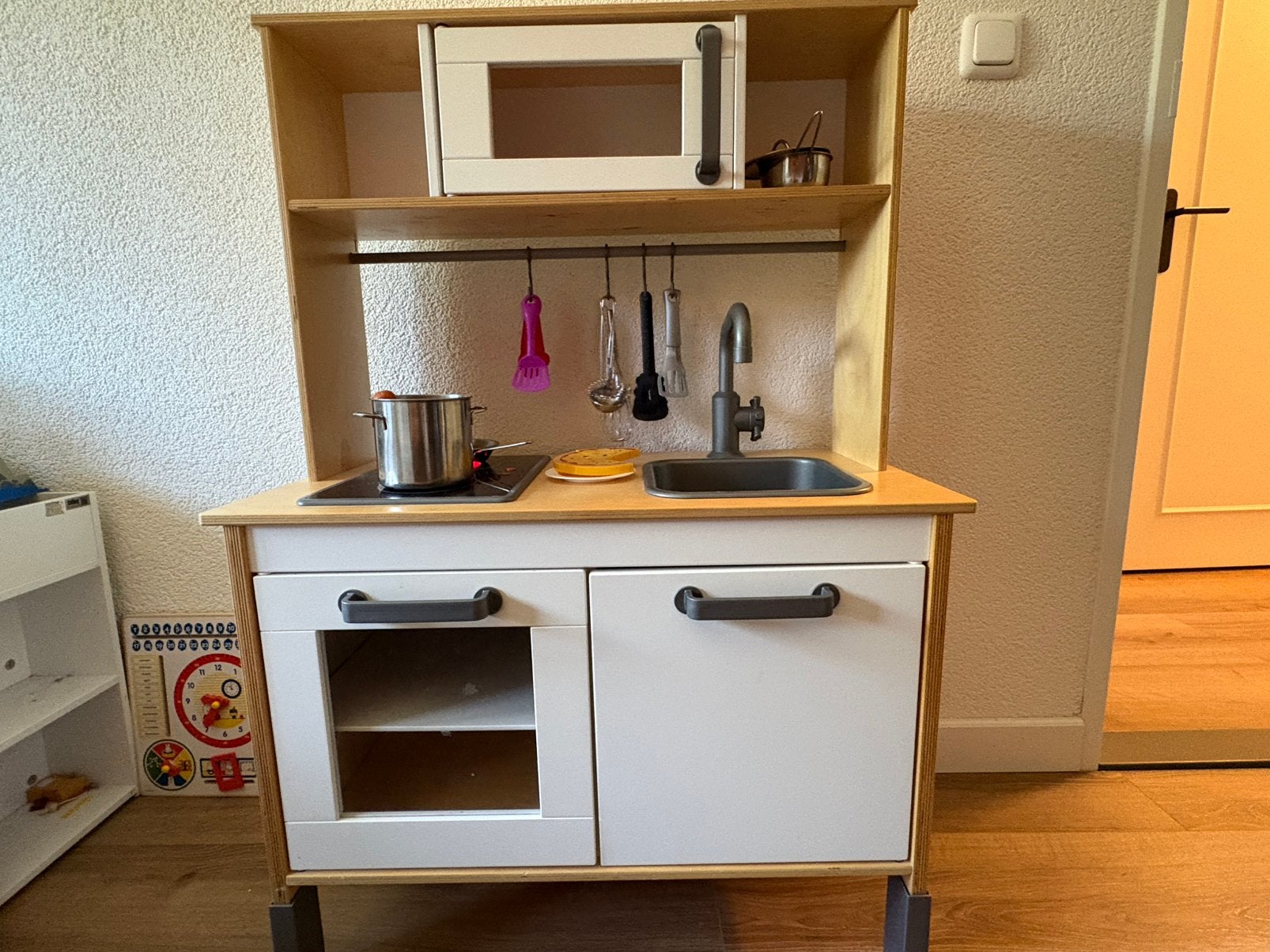 Mooi speelkeukentje van de IKEA, Ophalen, Zo goed als nieuw
