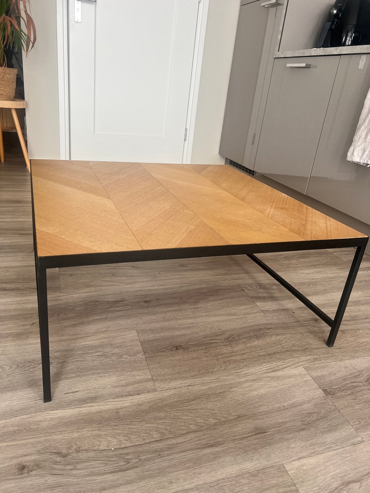 Salontafel 80x80 hout met zwarte poten, Ophalen, Gebruikt, Vierkant, 50 tot 100 cm