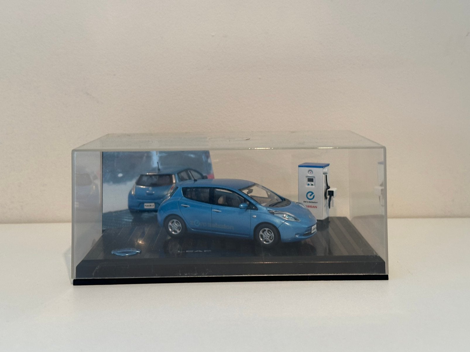 Nissan Leaf (2012) | Kyosho | schaal 1:43, Hobby en Vrije tijd, Modelauto's | 1:43, Ophalen of Verzenden, Zo goed als nieuw, Auto