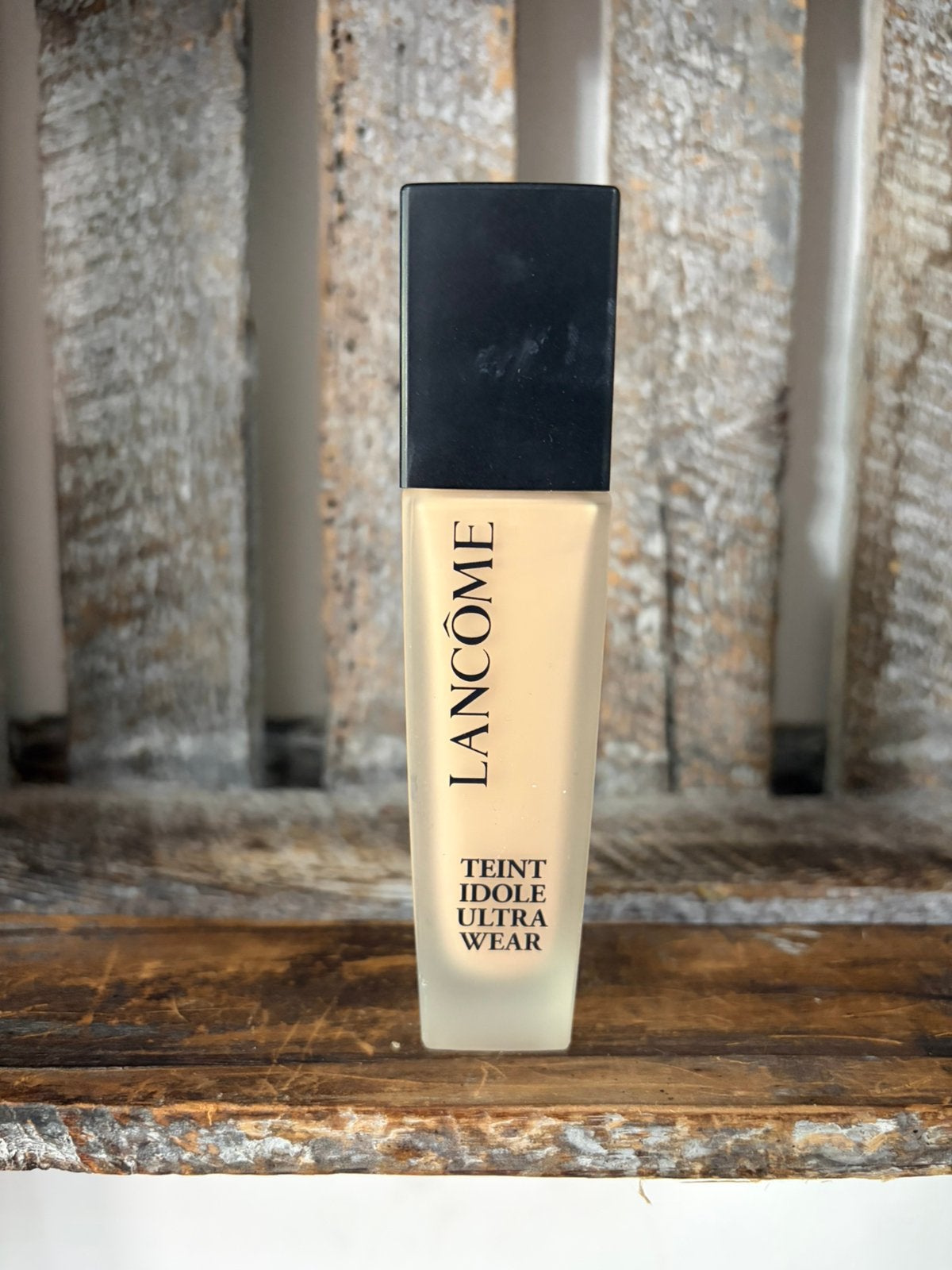 Lancome teint idole ultra Wear Foundation 220C, Ophalen of Verzenden, Zo goed als nieuw, Beige, Gehele gezicht