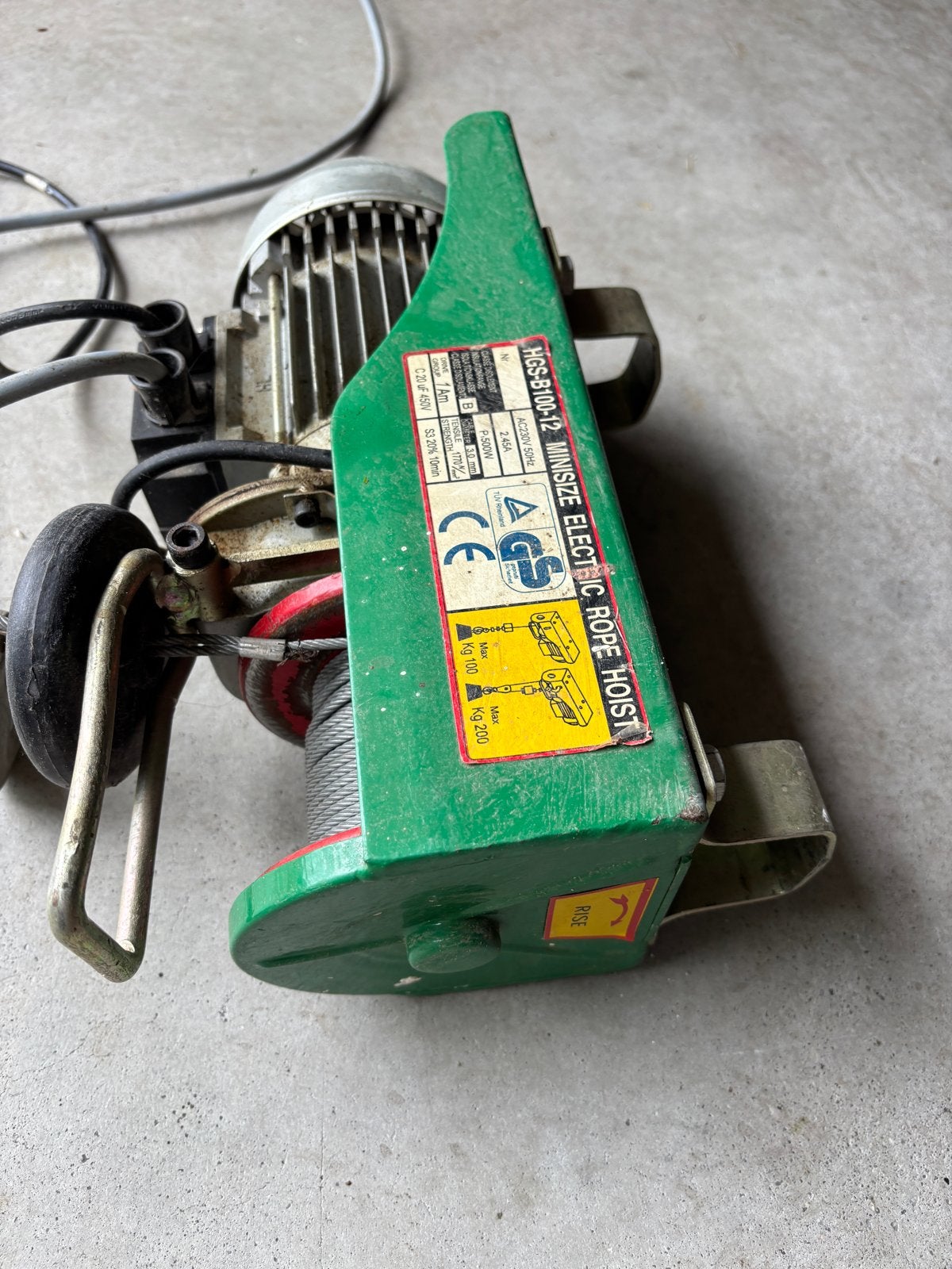 HGS-B100-12 Minisize Elektrische Takel - 100/200kg, Doe-het-zelf en Verbouw, Lieren en Takels, Ophalen, Gebruikt, Elektrisch