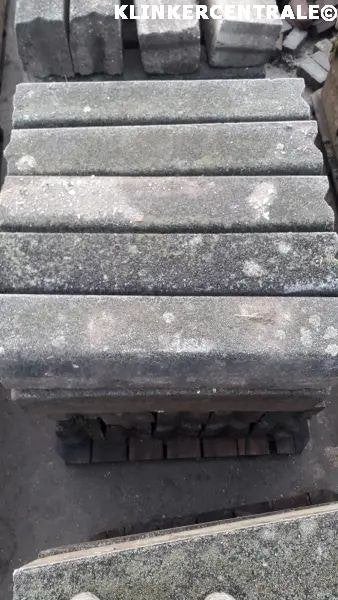 175 stuks betonbanden 18/20x25x100cm  opsluit/trottoirbanden