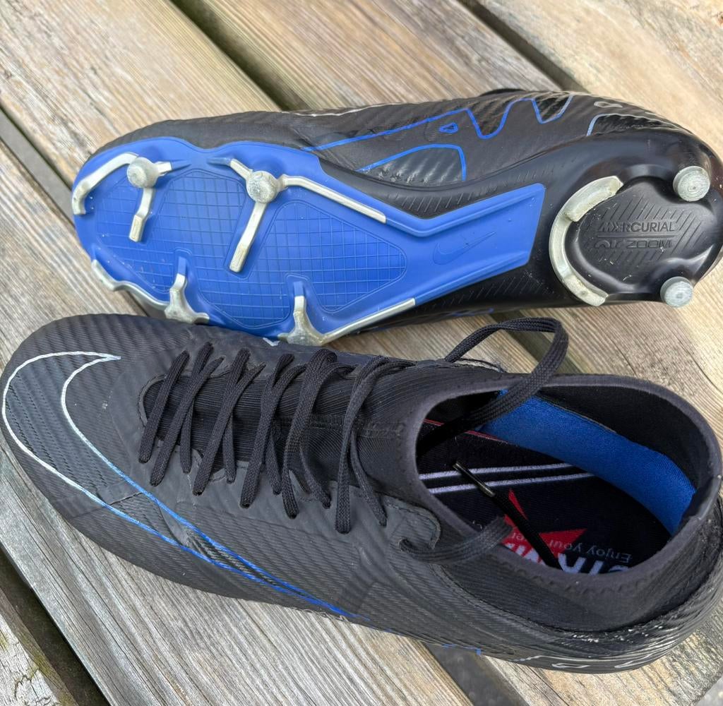 Nike voetbalschoenen maat 44,5, Sport en Fitness, Voetbal, Maat L, Ophalen of Verzenden, Gebruikt, Schoenen