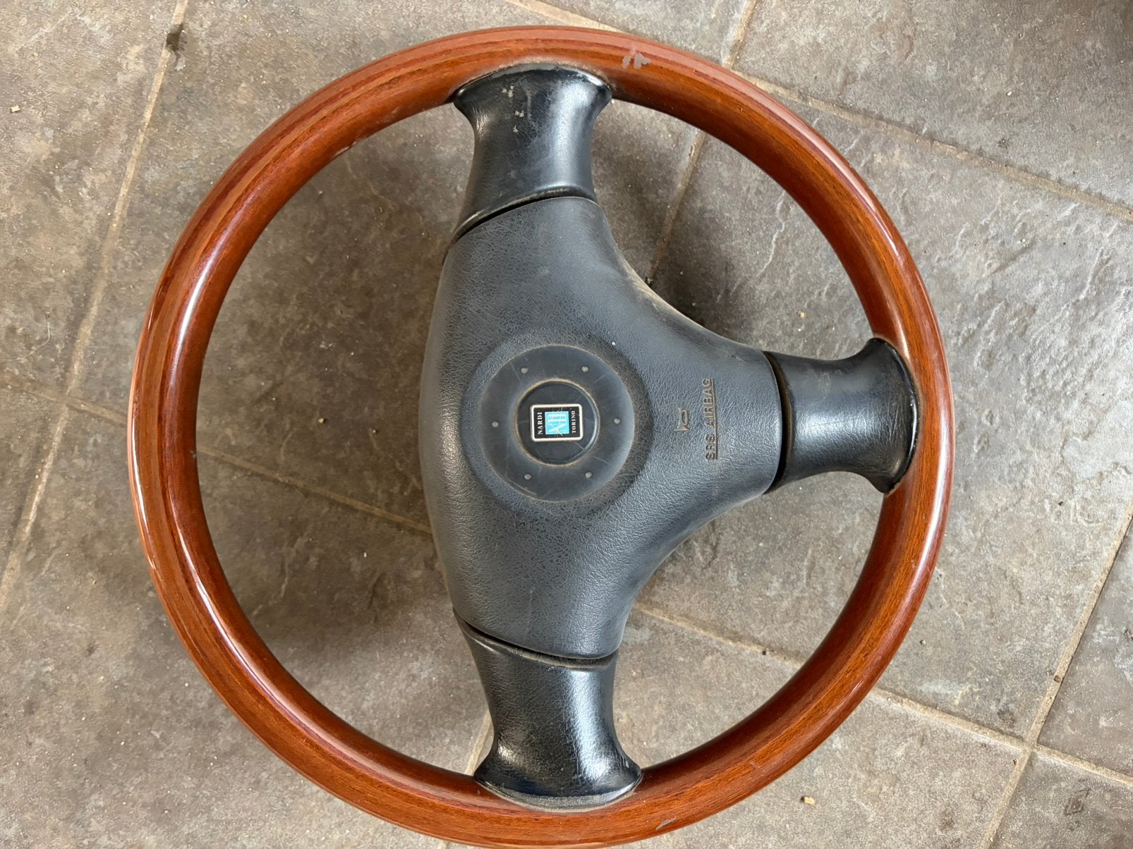 Houten stuur Mazda, Ophalen, Mazda
