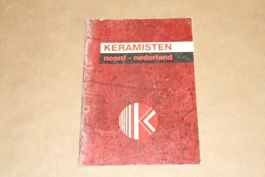 Keramisten Noord-Nederland 1995, Boeken, Ophalen of Verzenden, Gelezen