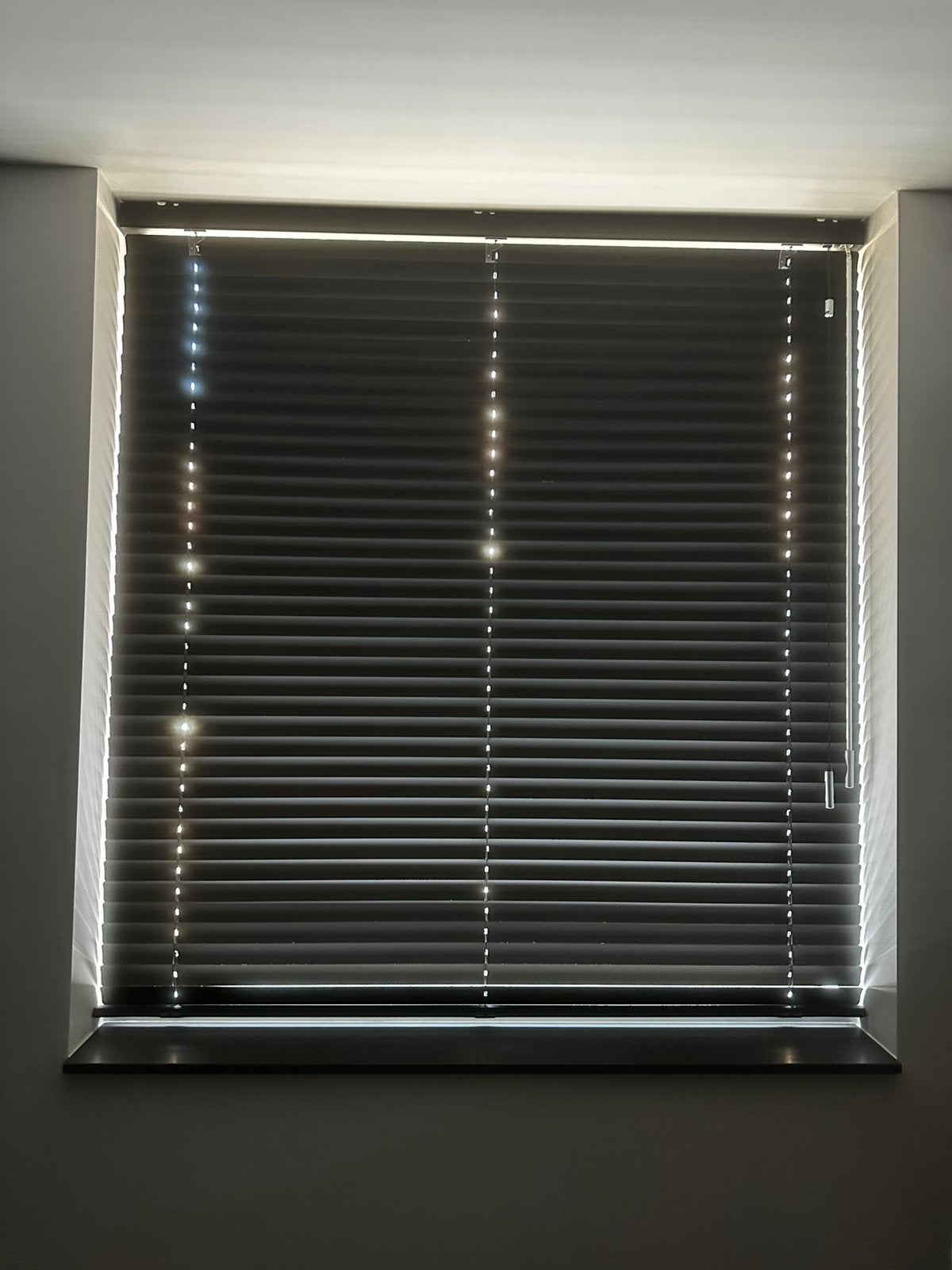 Mat zwarte luxaflex jaloezie 50 mm, Ophalen, Jaloezie, Metaal, 171 cm