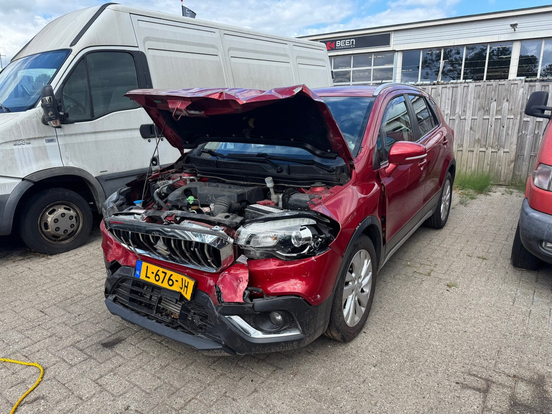 Suzuki S-Cross 1.0 Boosterjet schade auto, Gebruikt, Euro 6, 400 kg, 49 €/maand